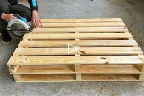 Inspiring DIY Pallet Projects  // Awesome Pallet TV Stand DIY Ideas for Living Room