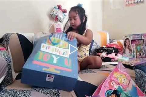 Unboxing my 6th Birthday Gifts