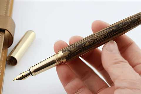 Top 8 Reasons to Write with Wood Fountain Pens