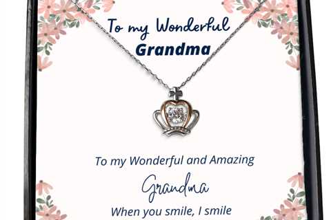 To my Grandma, when you smile, I smile - Crown Pendant Necklace. Model 64037