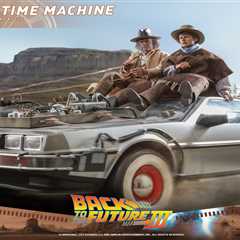 Back to the Future III – DeLorean Time Machine Vehicle by Hot Toys